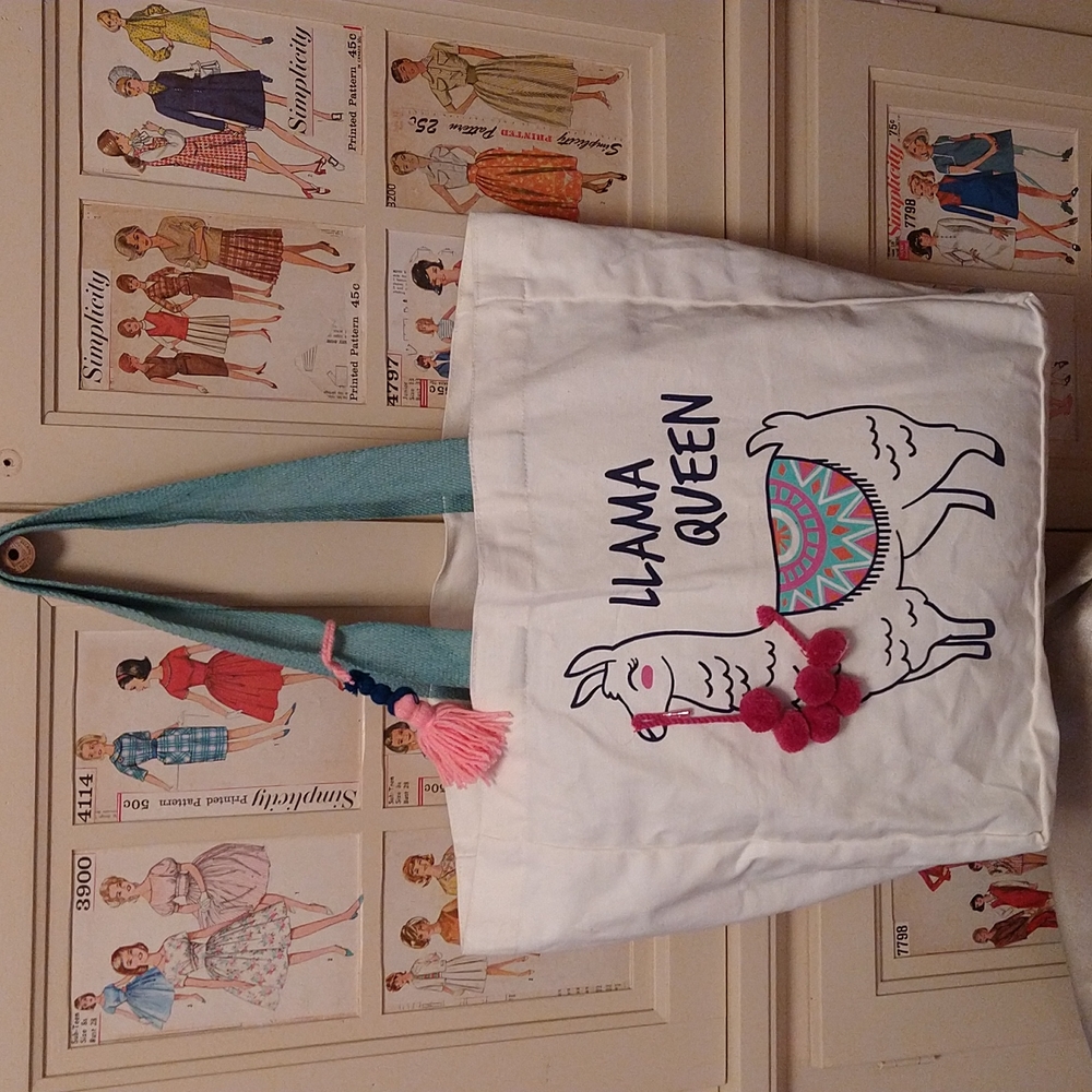 Llama Queen canvas tote bag